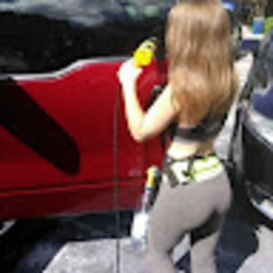 Meet your Posher, Candi